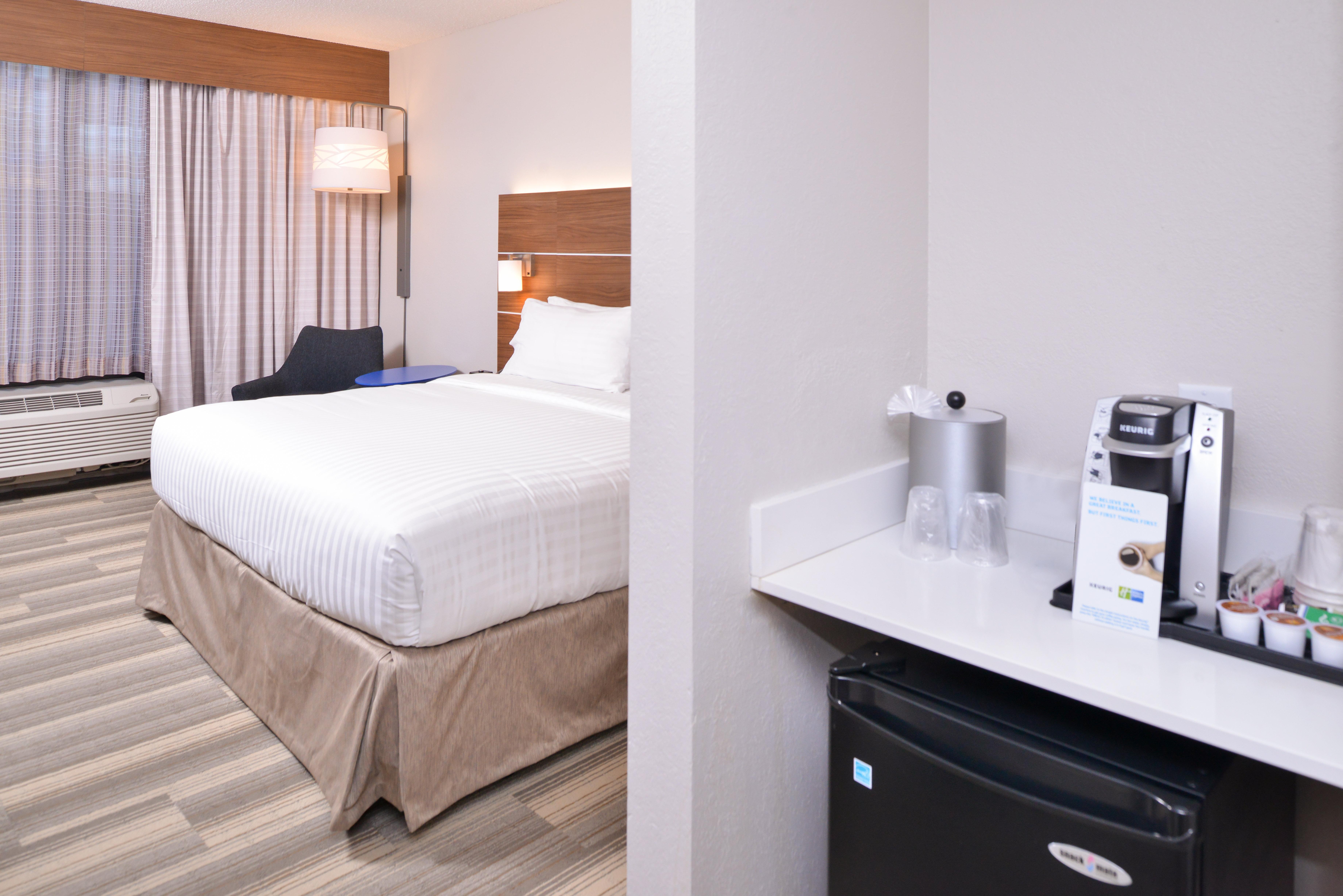 Holiday Inn Express Hotel & Suites Indianapolis Dtn-Conv Ctr By Ihg Exterior foto